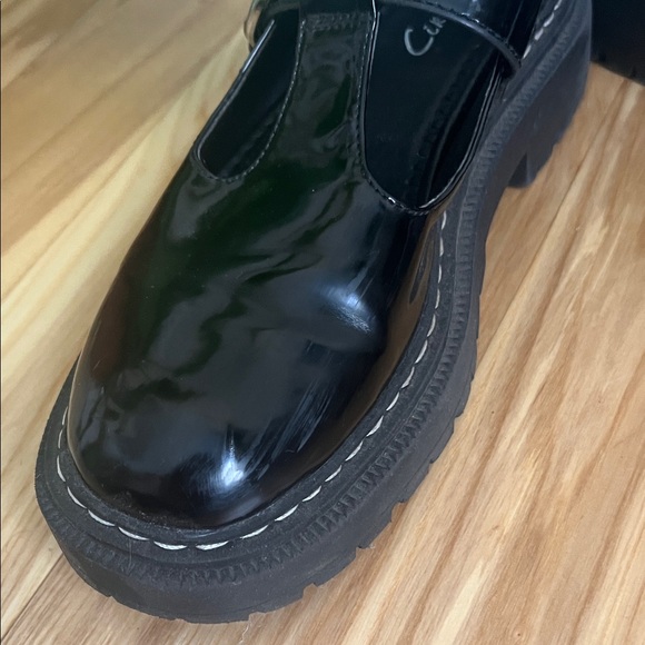 Circus by Sam Edelman Black Patent Mary Jane Flats - Picture 8 of 9